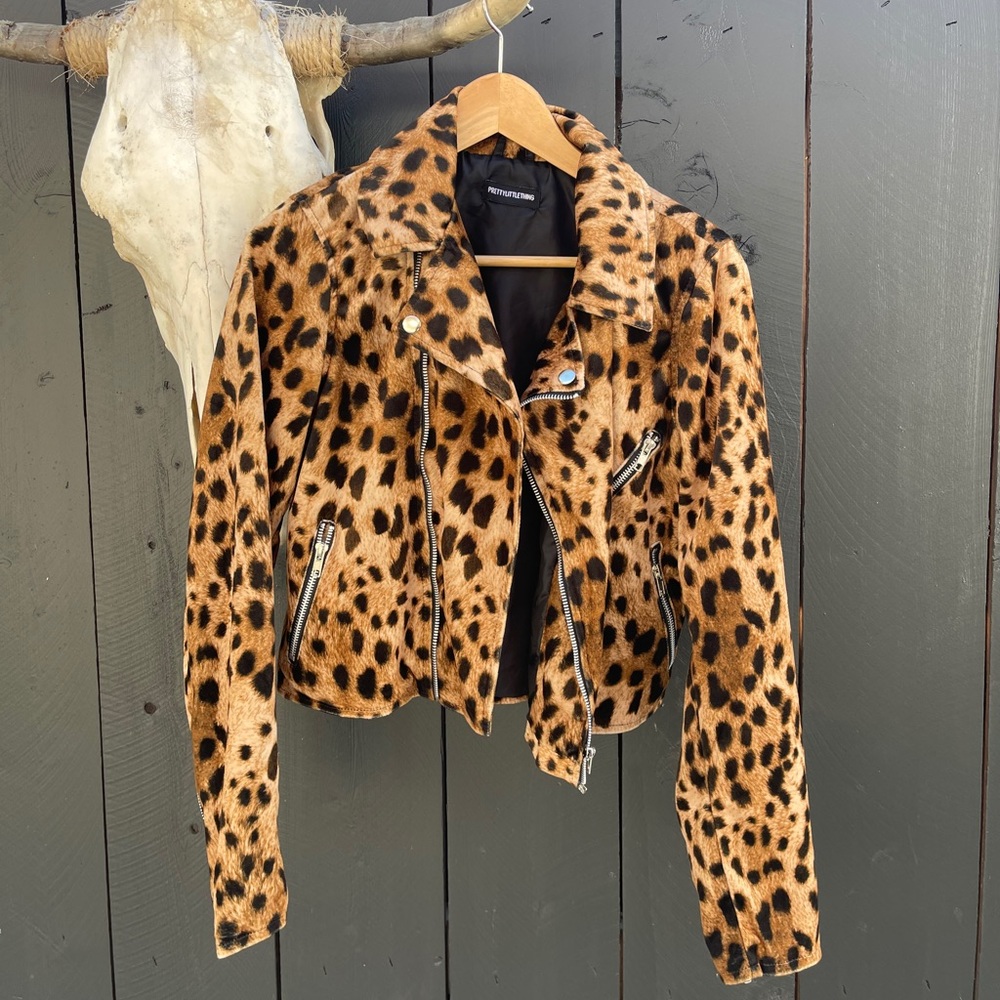 PRETTY LITTLE THING - Leopard/Cheetah Moto Jacket